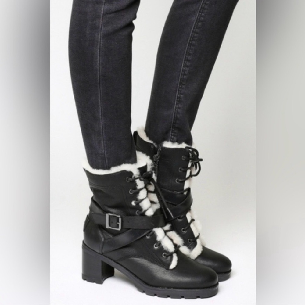 UGG Women's Ingrid Black Leather Shearling Lug Soled Lace-Up Moto Boots Size 7